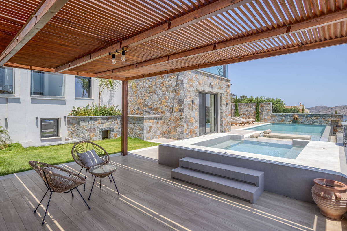 Zeus Luxury Villas